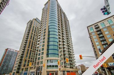 Sandy Hill / Byward Market Apartment for sale: Claridge Plaza 4 1 Bed + Den  Stainless Steel Appliances, Hardwood Floors 660 sq.ft. (Listed 2018-11-09)